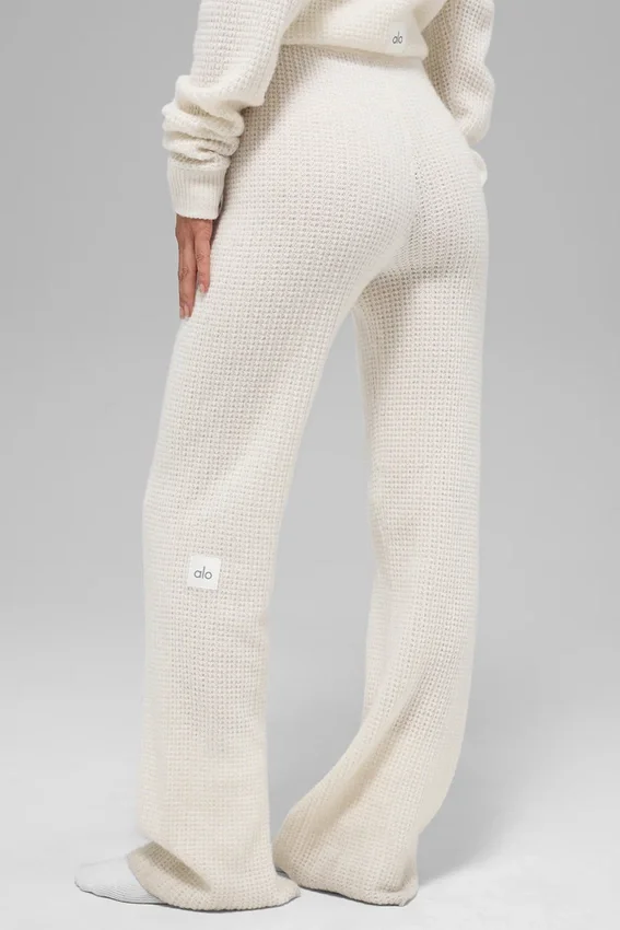 Pantalón de cachemira High-Waist con tejido tipo waffle y textura mullida - Marfil