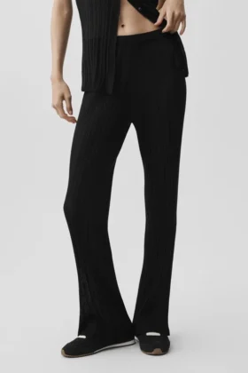 Pantalón High-Waist de pierna recta Sunlit de punto tipo jersé - Negro