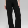 Pantalón High-Waist y pierna ancha New Class de lana y cachemira - Negro