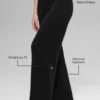 Pantalón High-Waist y pierna ancha New Class de lana y cachemira - Negro