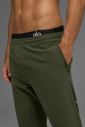 Pantalón jogger Conquer Max Performance – Verde oliva