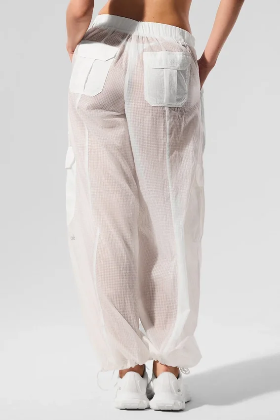 Pantalón jogger de pierna ancha Sheer Game Time - Blanco