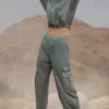 Pantalón jogger de pierna ancha Sheer Game Time - Gris lunar