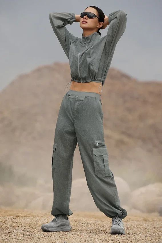 Pantalón jogger de pierna ancha Sheer Game Time - Gris lunar