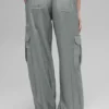 Pantalón jogger de pierna ancha Sheer Game Time - Gris lunar