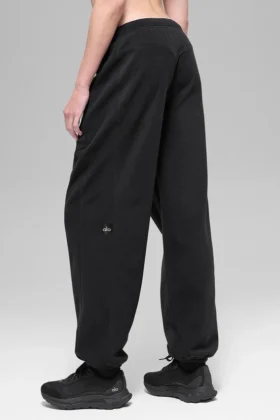 Pantalón jogger «Retreat» de polar de cintura High-Waist — Negro