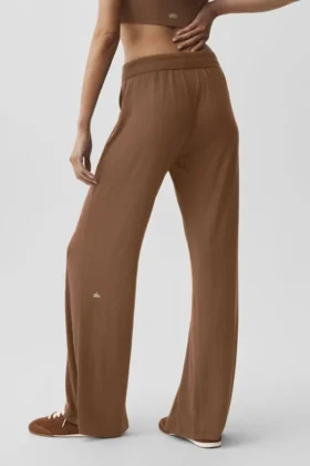 Pantalones acampanados delicados y semitransparentes para estar en casa – Marrón bronceado