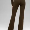 Pantalones acampanados High-Waist de punto vaquero - Espresso/Negro