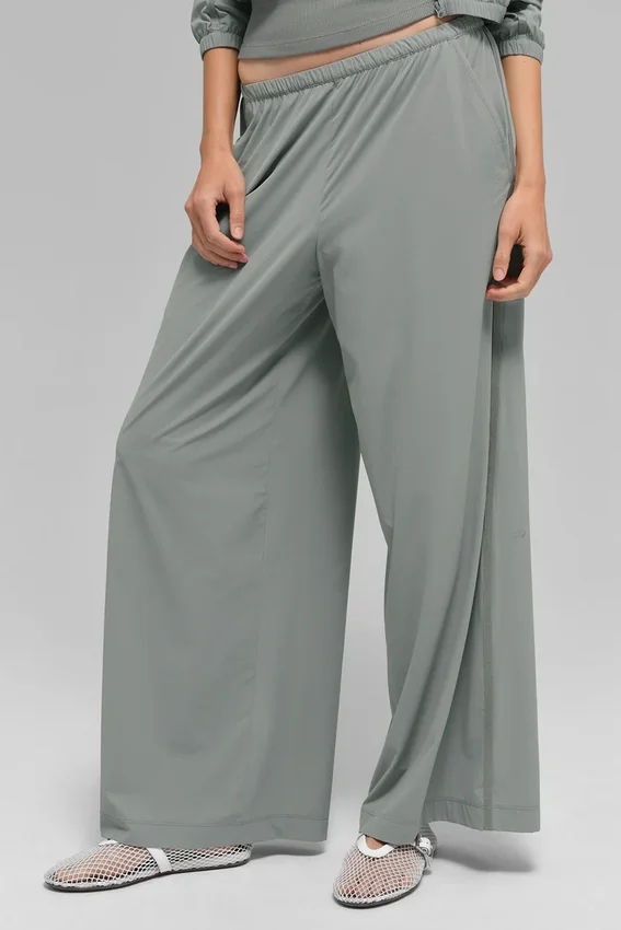 Pantalones Breezy de pierna ancha (regular) - Gris lunar
