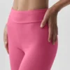 Pantalones capri Alo Softsculpt Shoreline - Rosa Paraíso