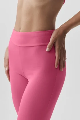 Pantalones capri Alo Softsculpt Shoreline – Rosa Paraíso