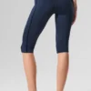 Pantalones capri de cintura High-Waist de la colección Airlift - Azul marino