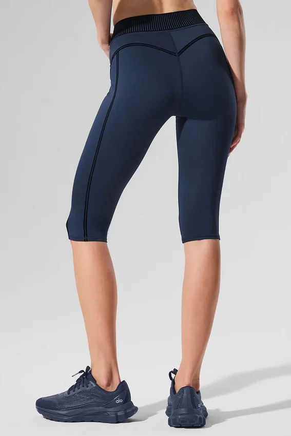 Pantalones capri de cintura High-Waist de la colección Airlift - Azul marino