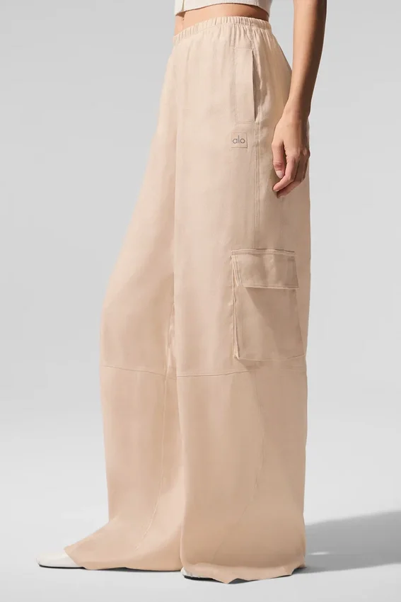 Pantalones cargo de pierna ancha Linen Getaway — Macadamia