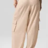 Pantalones cargo de pierna ancha Linen Getaway — Macadamia