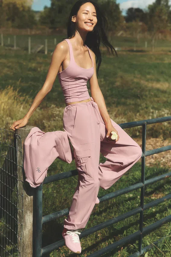 Pantalones cargo Megastar de talle bajo - Rosa vintage