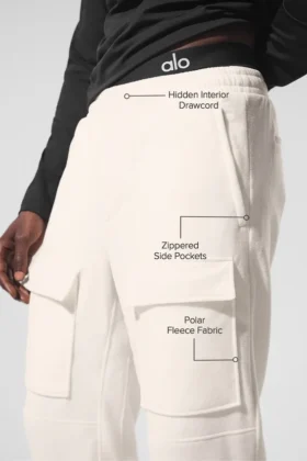 Pantalones cargo Ridge de forro polar – Marfil
