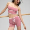 Pantalones cortos Airbrush Race Pace de cintura alta de 4" — Rosa silvestre/Blanco