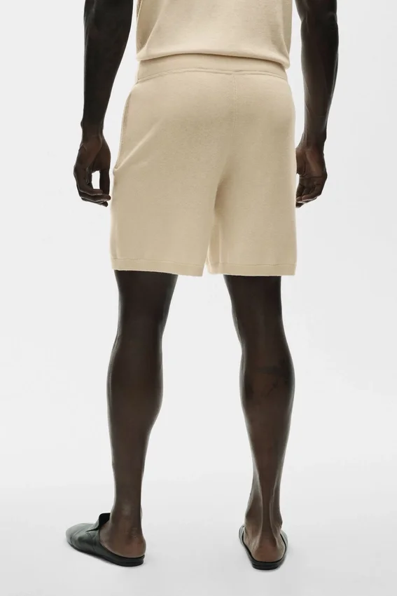 Pantalones cortos de algodón y cachemira Ever Soft de 7" - Beige arena