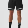 Pantalones cortos de baloncesto de malla Key de 7" - Negro