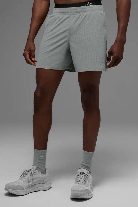 Pantalones cortos de correr Traction de 5" - Gris Lunar