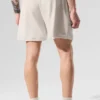 Pantalones cortos de felpa Coastal de 7" - Color hueso