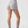 Pantalones cortos de sudadera discretos — Gris jaspeado deportivo