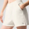 Pantalones cortos de sudadera Low Key — Marfil
