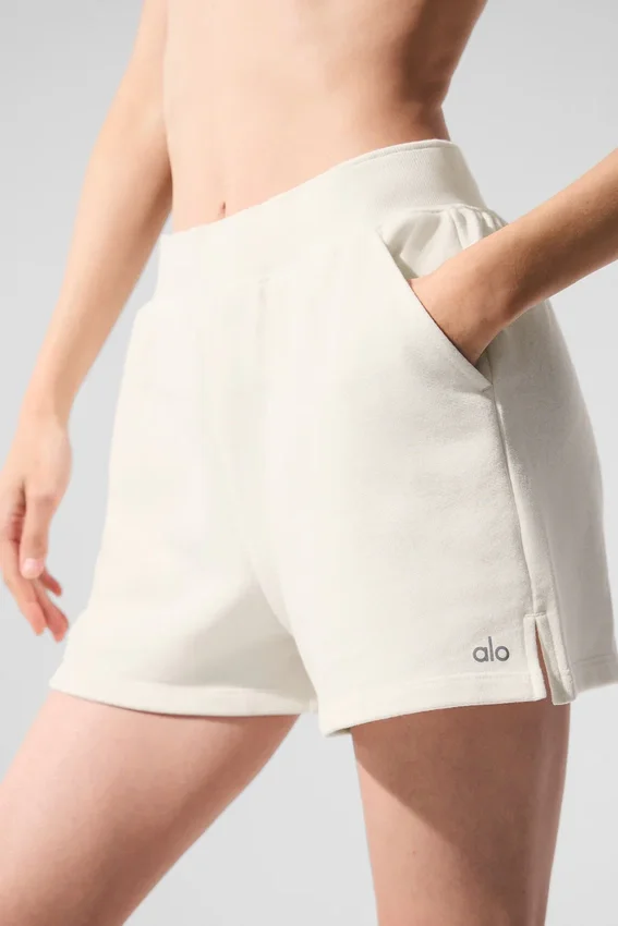 Pantalones cortos de sudadera Low Key — Marfil