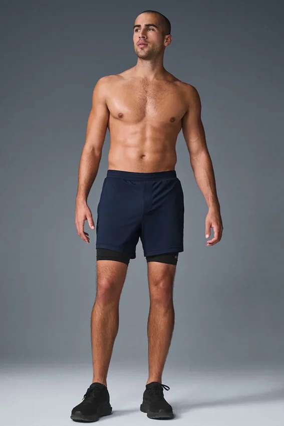 Pantalones cortos deportivos Conquer React 2 en 1 - Azul marino/Negro