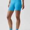 Pantalones cortos «Favorite» acanalados sin costuras de 5" - Azul celeste