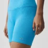 Pantalones cortos «Favorite» acanalados sin costuras de 5" - Azul celeste