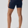 Pantalones cortos «Favorite» de 5" sin costuras y con tejido acanalado - Azul marino