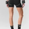 Pantalones cortos «Heart Throb» con diseño Airbrush de 4" - Negro/Blanco