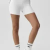 Pantalones cortos «High-Waist Airbrush» con estampado «Airbrush» de 4" - Blanco/Negro