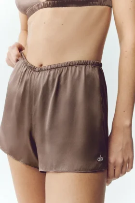 Pantalones cortos Silk Luminous – Cacao alpino