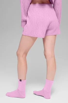 Pantalones cortos Winter Bliss de punto trenzado – Rosa corazón de caramelo