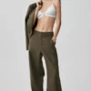 Pantalones Cosmopolitan de talle medio con botones a presión - Olive Tree