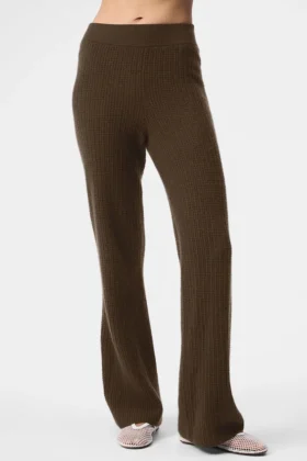 Pantalones de cachemira High-Waist con tejido tipo waffle y textura mullida - Espresso