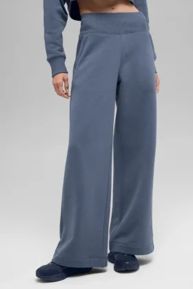 Pantalones de chándal de pierna ancha Serenity – Bluestone