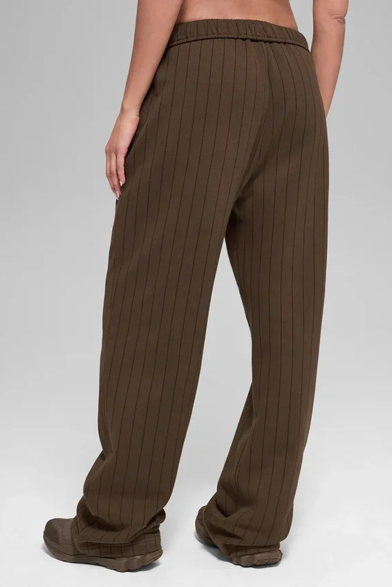 Pantalones de chándal de pierna recta con rayas finas - Rayas finas color espresso