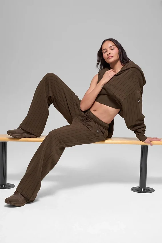 Pantalones de chándal de pierna recta con rayas finas - Rayas finas color espresso