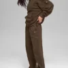 Pantalones de chándal de pierna recta con rayas finas - Rayas finas color espresso