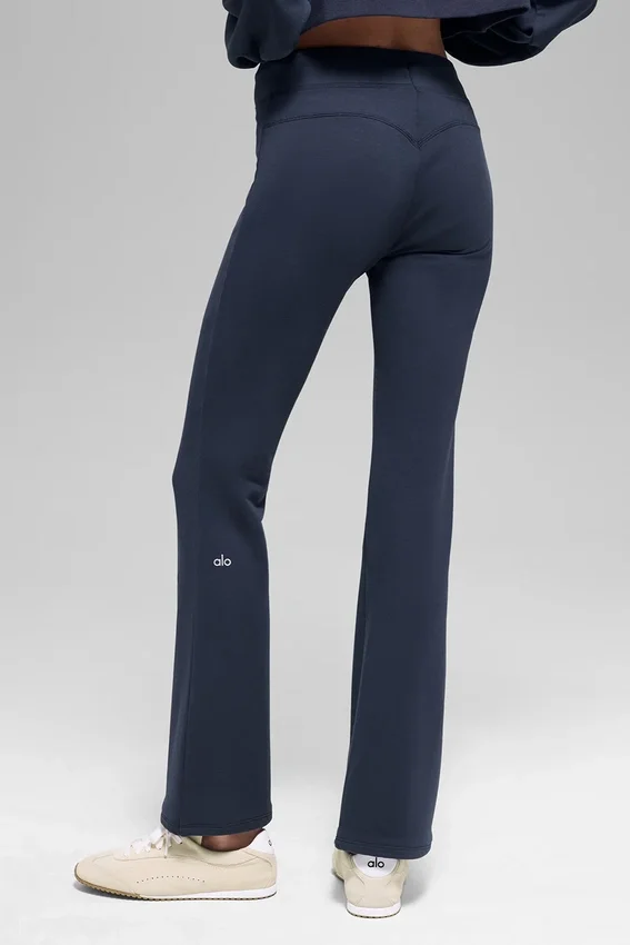 Pantalones de chándal Sway de corte acampanado - Azul marino
