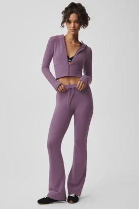 Pantalones de chándal Sway de corte acampanado - Plum Kiss