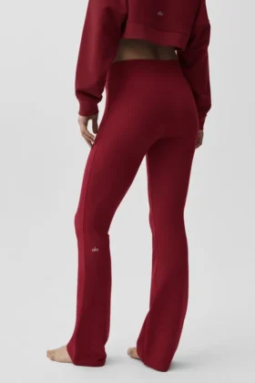 Pantalones de chándal Sway de corte acampanado – Rojo Summer Romance
