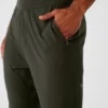 Pantalones deportivos Conquer React - Verde sigiloso