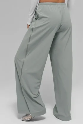 Pantalones holgados y frescos (largo) – Gris lunar