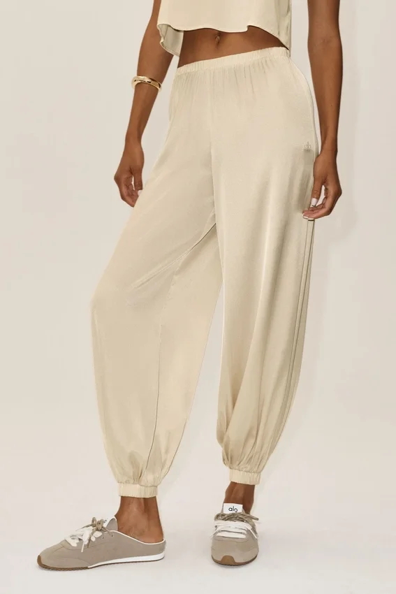 Pantalones Radiance High-Waist en mezcla de seda - Beige arena