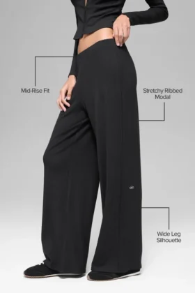 Pantalones rectos Dreamlight de talle medio – Negro